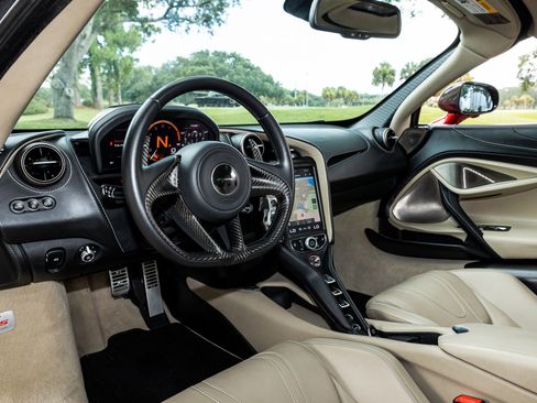 Used 2018 McLaren 720S Luxury RWD image 43