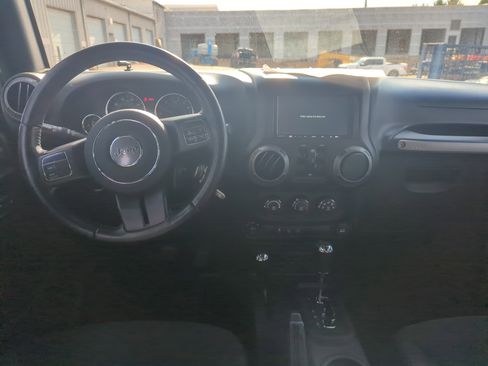 Used 2015 Jeep Wrangler Unlimited Sport w/ Quick Order Package 24S image 20