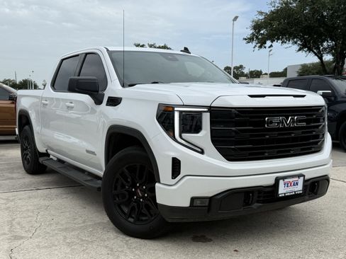 Used 2024 GMC Sierra 1500 Elevation w/ LPO, Elevation Black Package RWD image 2