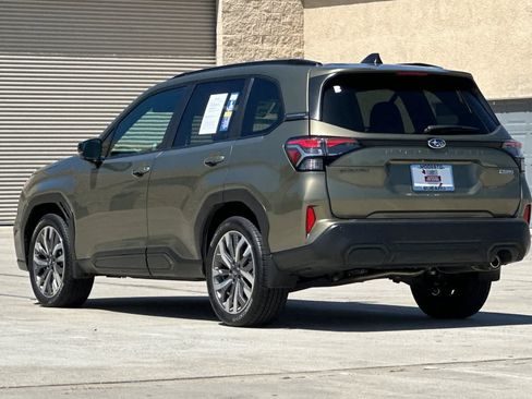 Used 2025 Subaru Forester Touring w/ Popular Package - Touring image 5