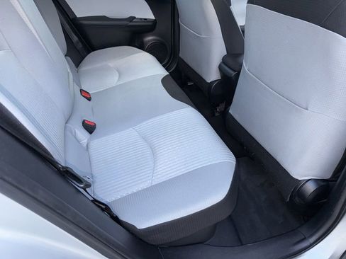 Used 2016 Toyota Prius Two image 17