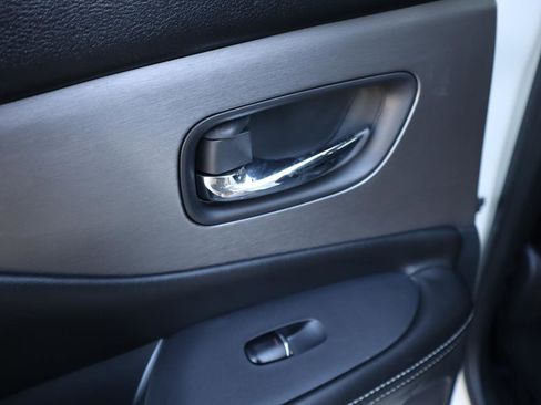 Certified 2024 Nissan Murano SL image 41