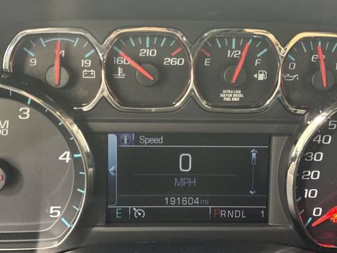 Used 2019 Chevrolet Silverado 2500 LT AWD/4WD image 12