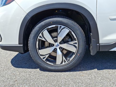 Used 2019 Subaru Forester Touring AWD/4WD image 9