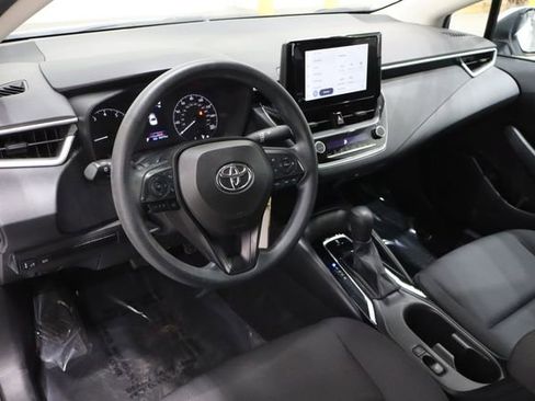 Used 2023 Toyota Corolla LE image 19