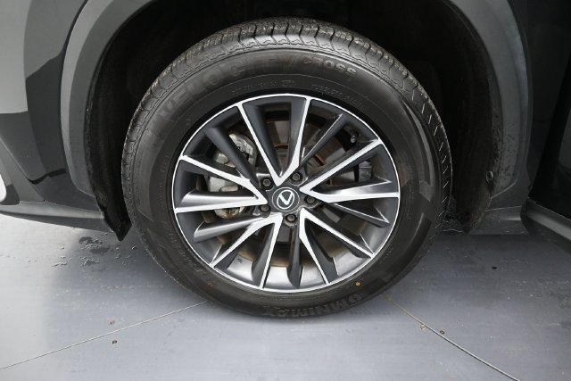 Used 2024 Lexus NX 250 FWD image 9