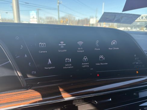 Certified 2024 Cadillac Escalade Premium Luxury w/ Performance Package image 16