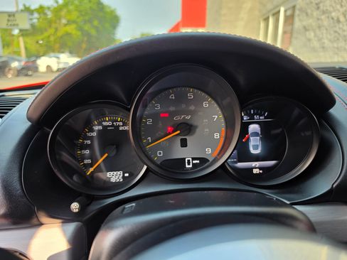 Used 2016 Porsche Cayman GT4 RWD image 17