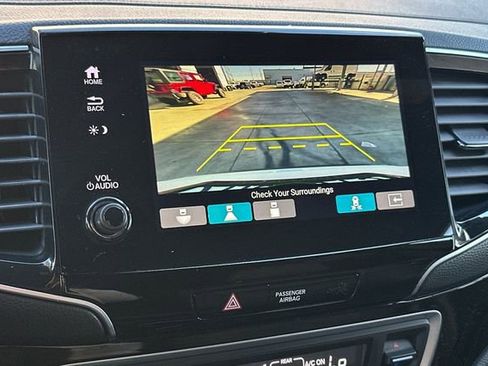 Used 2024 Honda Passport Black Edition image 18