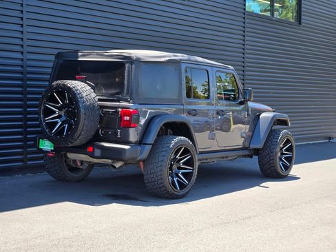 Used 2020 Jeep Wrangler Unlimited Rubicon w/ Steel Bumper Group AWD/4WD image 7