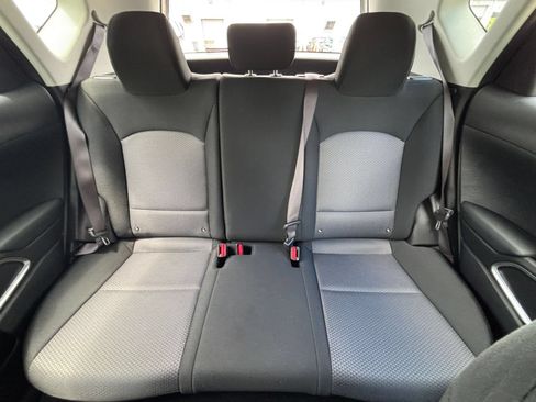 Used 2025 Kia Soul LX w/ LX Technology Package FWD image 36