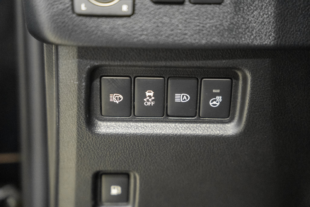 Used 2023 Lexus GX 460 Luxury w/ Sport Design Package AWD/4WD image 48