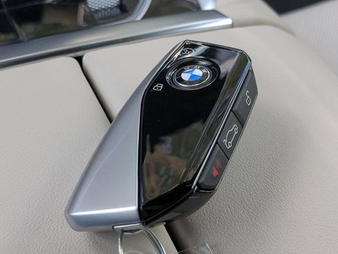 New 2026 BMW ALPINA XB7 AWD/4WD image 29
