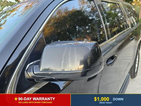 Used 2017 GMC Yukon XL SLT image 7