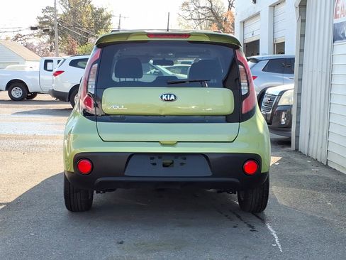 Used 2017 Kia Soul image 3