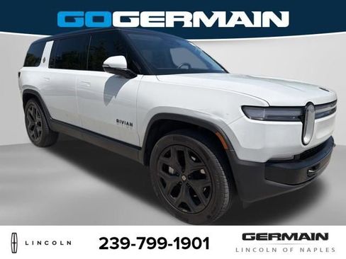 Used 2025 Rivian R1S Adventure AWD/4WD image 9