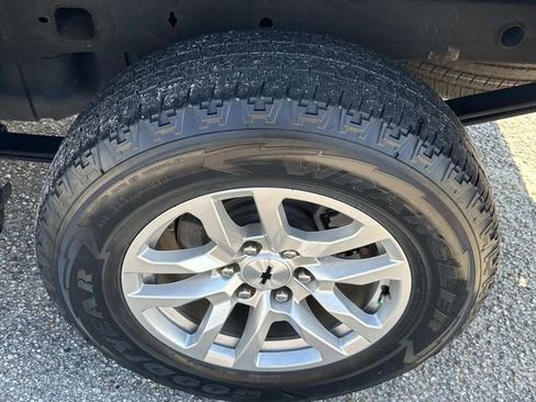 Used 2022 Chevrolet Silverado 1500 RST w/ Convenience Package II image 16