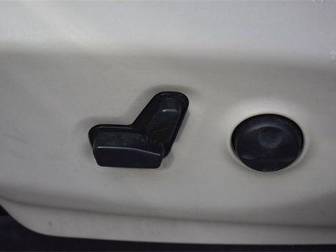 Used 2021 Chrysler Pacifica Limited image 25