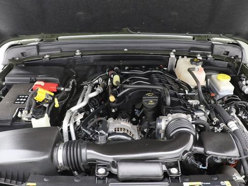 Used 2022 Jeep Wrangler Unlimited Sport w/ Sun And Sound Package AWD/4WD image 25