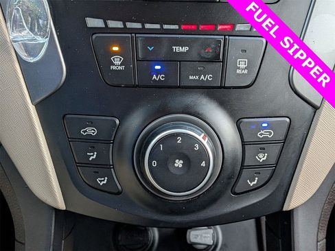 Used 2018 Hyundai Santa Fe Sport image 17