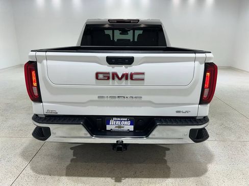 Used 2025 GMC Sierra 1500 SLT w/ SLT Premium Plus Package AWD/4WD image 4