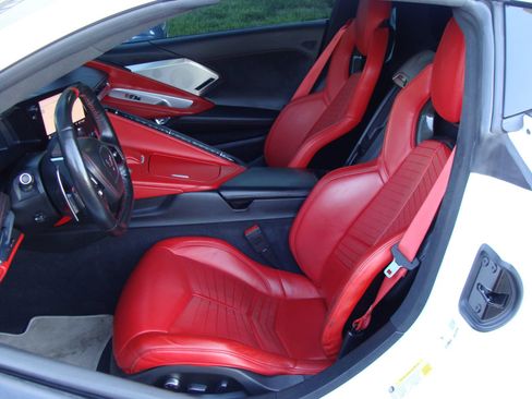 Used 2020 Chevrolet Corvette Stingray Premium Cpe w/ 3LT Preferred Equipment Group RWD image 9