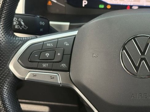 Used 2021 Volkswagen Atlas Cross Sport SEL R-Line w/ Cross Sport MDO Package FWD image 12