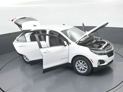 Used 2023 Chevrolet Equinox LT image 76