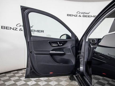 Used 2026 Mercedes-Benz GLC 350e 4MATIC image 17