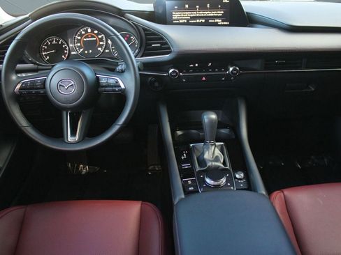 Used 2025 MAZDA MAZDA3 s image 28