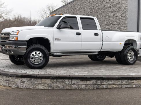 Used 2005 Chevrolet Silverado 3500 LT w/ Heavy-Duty Power Package image 6
