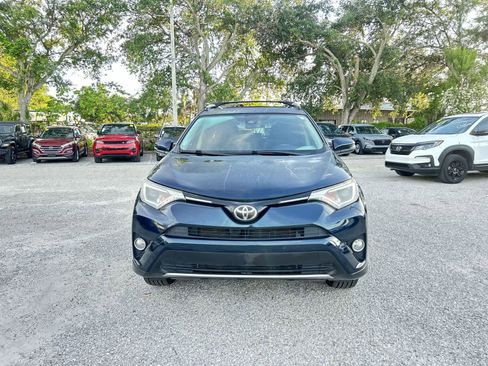 Used 2018 Toyota RAV4 XLE FWD image 3