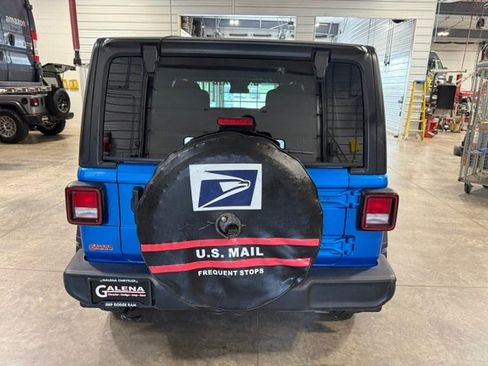 Used 2024 Jeep Wrangler Unlimited Sport AWD/4WD image 32