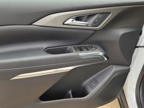 New 2026 Chevrolet Traverse LT w/ Driver Confidence Package image 14