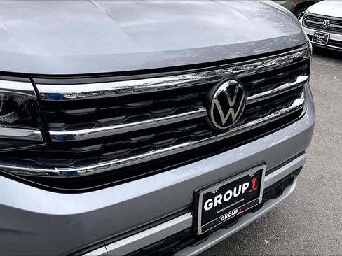 Used 2023 Volkswagen Atlas Cross Sport SEL image 32