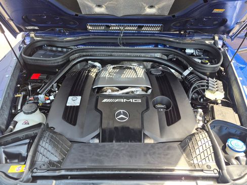 Certified 2025 Mercedes-Benz G 63 AMG 4MATIC image 32