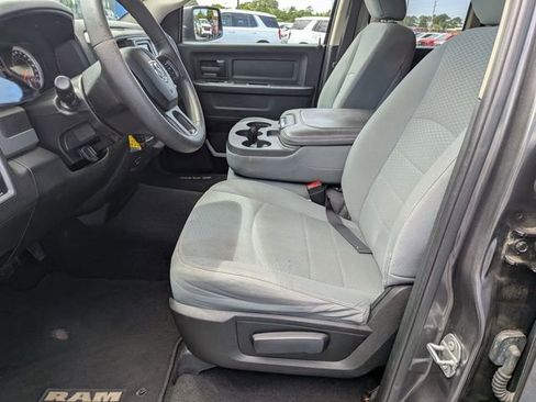 Used 2018 RAM 1500 Express w/ Express Value Package AWD/4WD image 15
