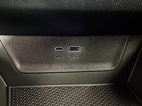 New 2026 Chevrolet Equinox LT w/ Convenience Package II image 24