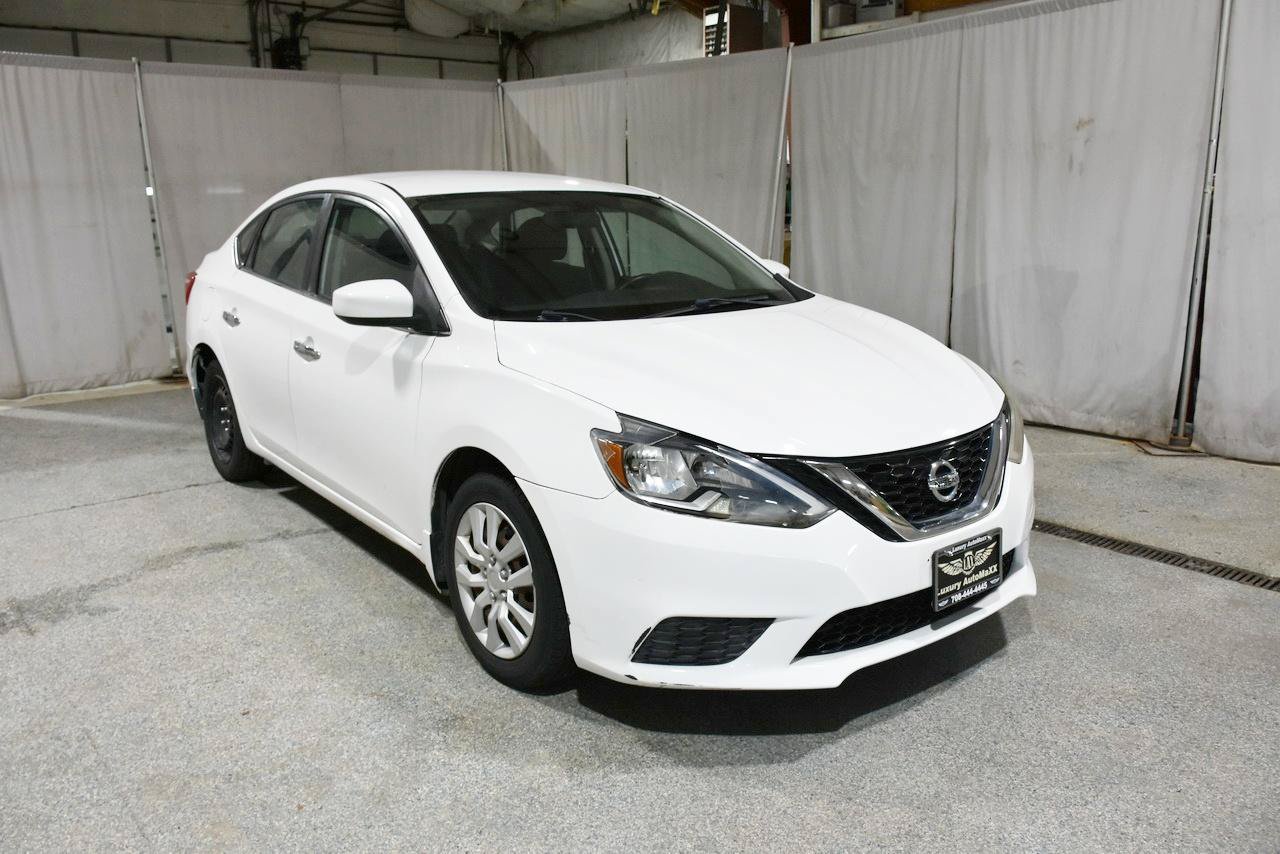 Used 2017 Nissan Sentra S FWD image 3
