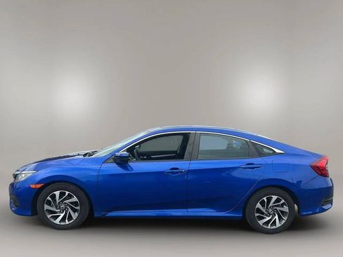 Used 2016 Honda Civic EX image 4
