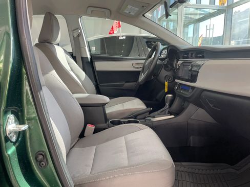 Used 2015 Toyota Corolla LE FWD image 27