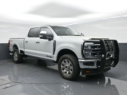Used 2025 Ford F250 Lariat w/ Lariat Ultimate Package AWD/4WD image 2