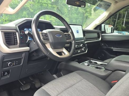 Certified 2022 Ford Expedition XLT RWD image 28