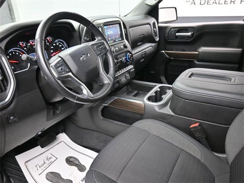 Used 2021 Chevrolet Silverado 1500 LT Trail Boss w/ Convenience Package II image 18