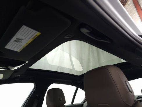 New 2026 BMW 550e xDrive image 13