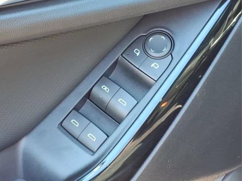 Used 2026 Chevrolet Equinox LT w/ Convenience Package II AWD/4WD image 16