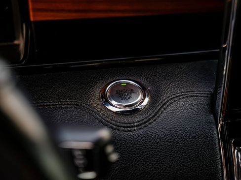 Used 2020 Lincoln Navigator Reserve RWD image 20