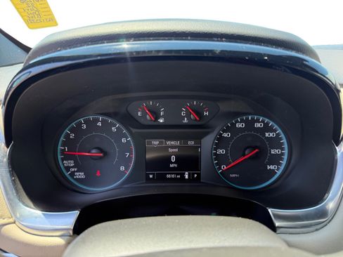 Used 2022 Chevrolet Traverse LS AWD/4WD image 11