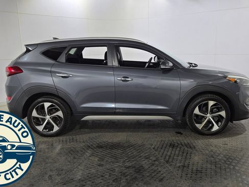 Used 2018 Hyundai Tucson Limited AWD/4WD image 8