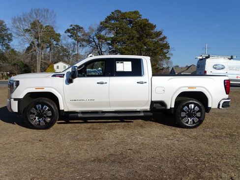 Used 2025 GMC Sierra 2500 Denali w/ Denali Reserve Package image 4